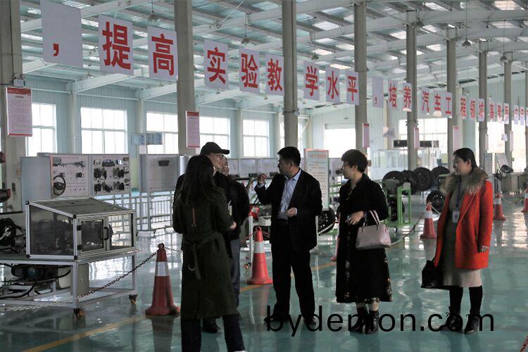 安丘博阳机械与齐鲁理工学院举行产学研合作洽谈会