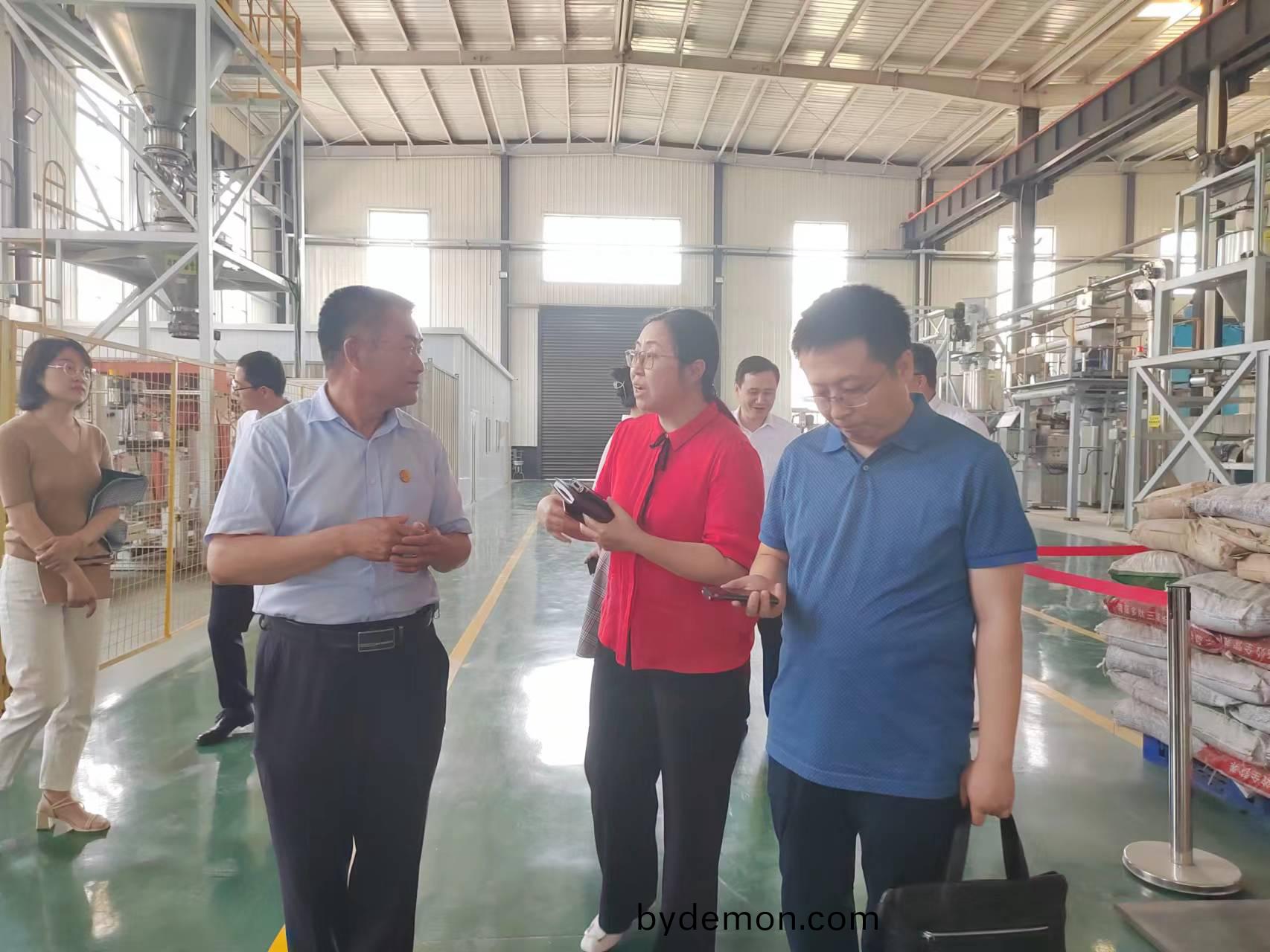 大众日报社来我公司采访报道