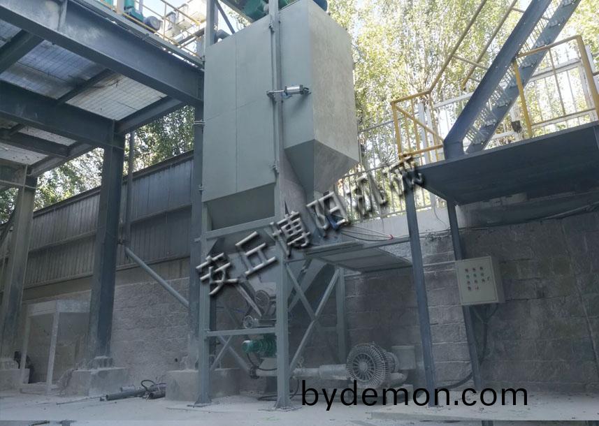 工业盐吨袋拆包机为什么能均匀下料?