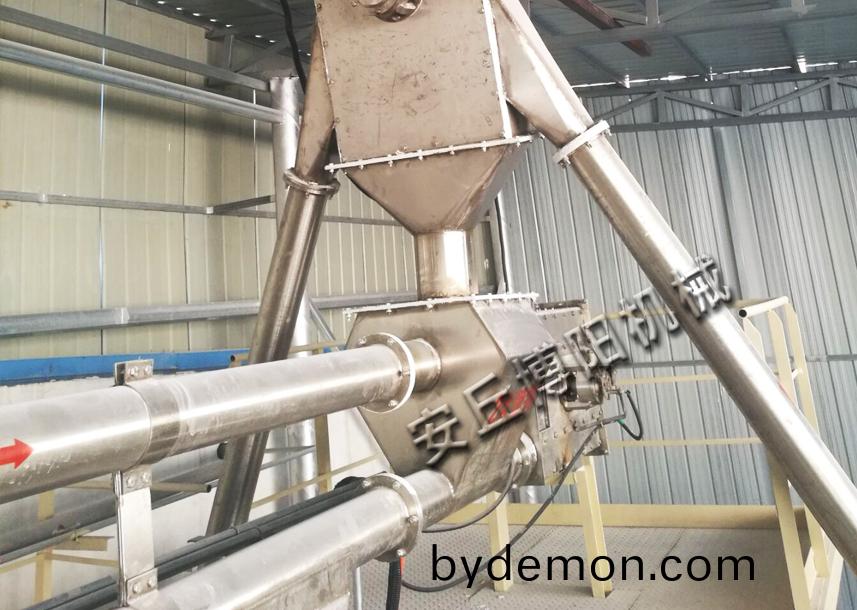 化工行业管链式输送机怎样选择材质?