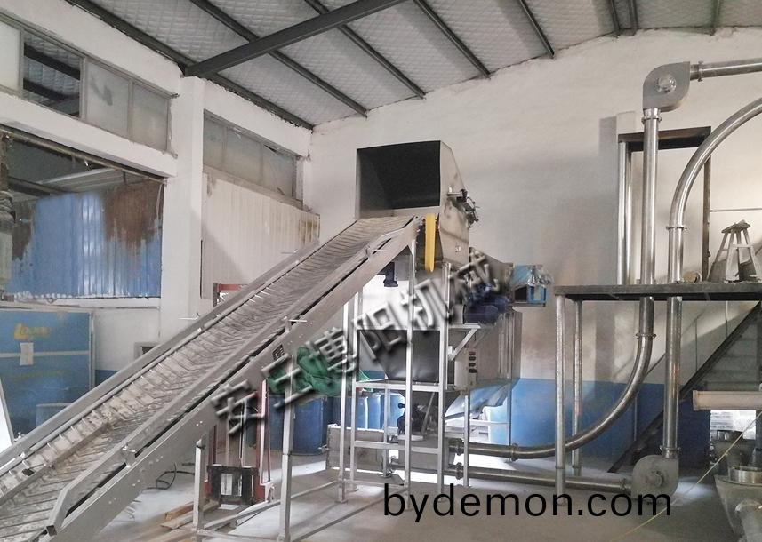 钛白粉自动拆包投料设备出现的意义?