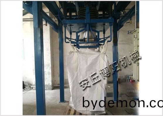 PVC粉吨包包装机在购买时应该注意的问题