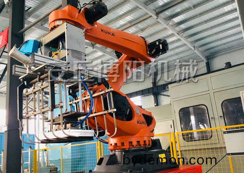 袋料自动码垛机器人是如何正确操作的?