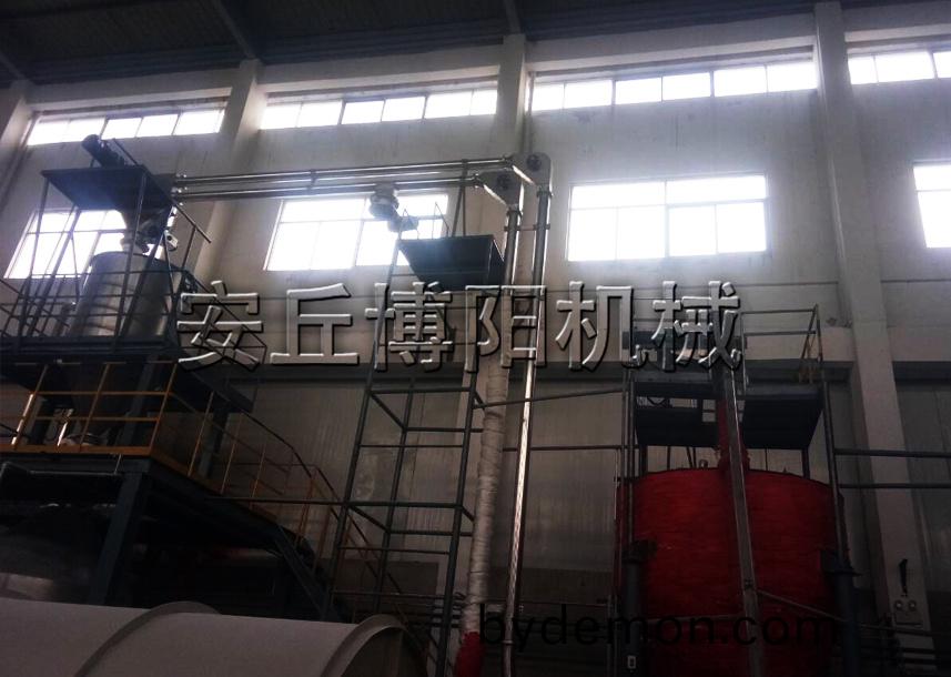 萘粉管链式提升机在使用时有哪些注意事项呢?