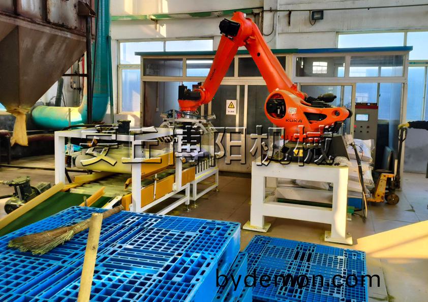 化工粉料自动码垛机器人的特点是什么?