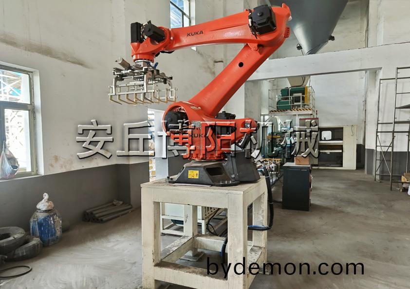 粉煤灰自动码垛机器人 自动码垛机的工作步骤和特点