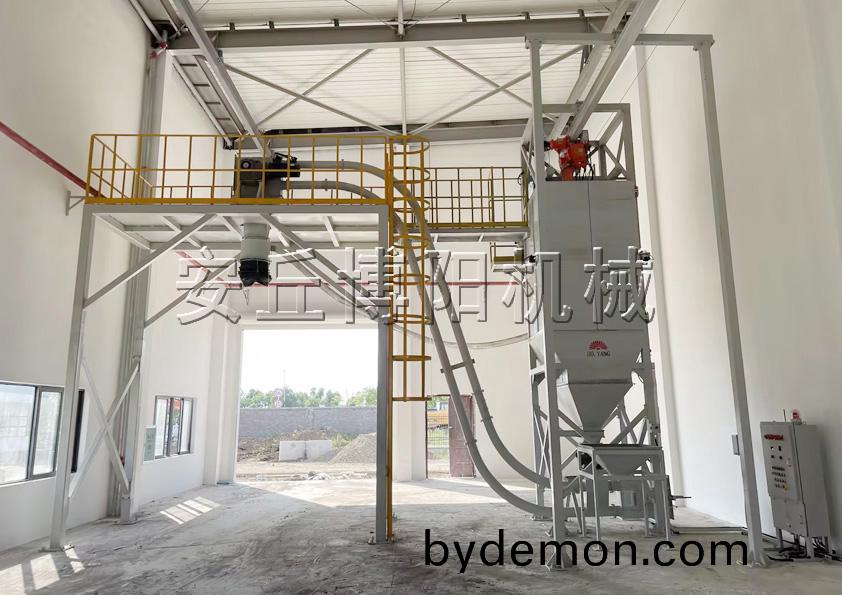吨袋煤粉装罐车解决方案：吨袋自动拆包机+管链式输送机投料线