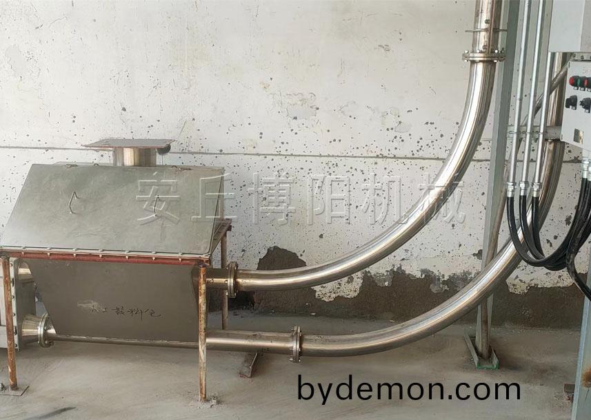 氯化钠管链式输送机的主要特点和优势是什么?