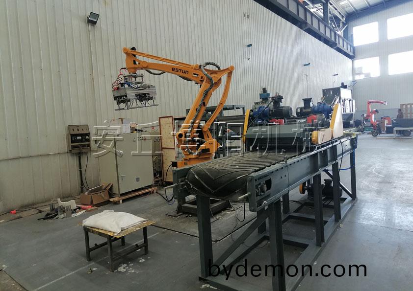 小苏打自动拆包机器人的核心优势主要有哪些呢?