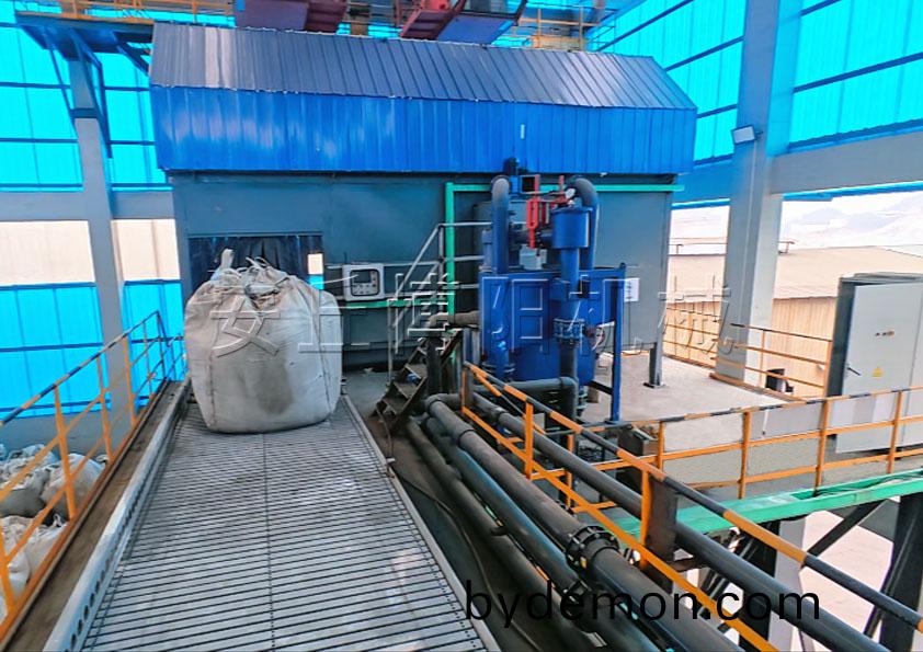 四聚乙醛全自动吨袋拆包机的核心优势有哪些?