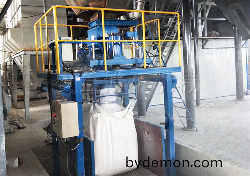 1吨水泥吨袋包装机的工作原理是什么?